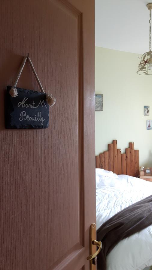 Spa Du Hameau De Bonnevay Marchampt Kültér fotó
